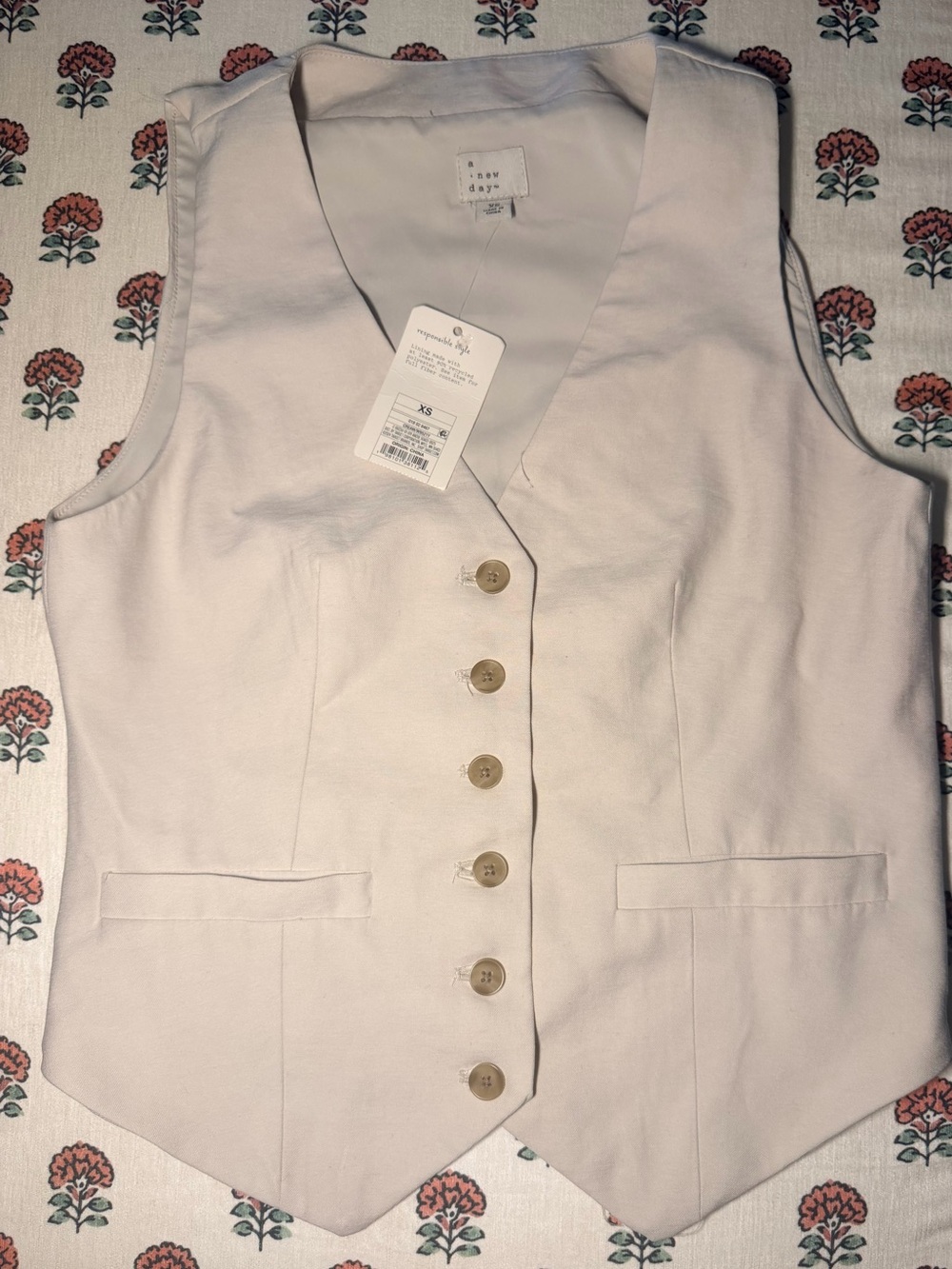 a new day Cream Button-Front Women's Vest